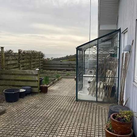 Outstanding, Close To Beachh Holiday home *