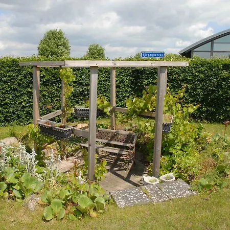 Hébergement de vacances Outstanding Close To Beachh Karrebæksminde